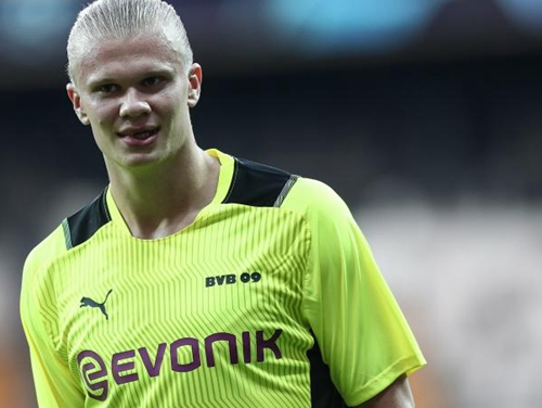 英媒：奥纳纳想回曼联夺回首发，如果不行可能去另一英超球队（英媒：奥纳纳盼回曼联重夺主力，若受阻或转投其他英超球队）