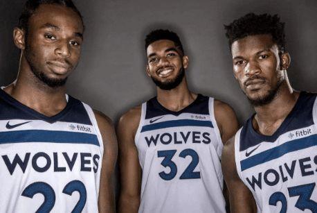 韩镕泽：赢下这场比赛是靠全队的信念，感谢球迷这一年的支持（韩镕泽：胜利源自团队信念，感谢球迷一年陪伴与支持）