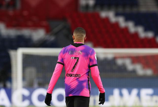 莫雷托：那不勒斯想在冬窗从罗马引进洛伦佐-佩莱格里尼（莫雷托：那不勒斯今冬欲从罗马签下洛伦佐·佩莱格里尼）