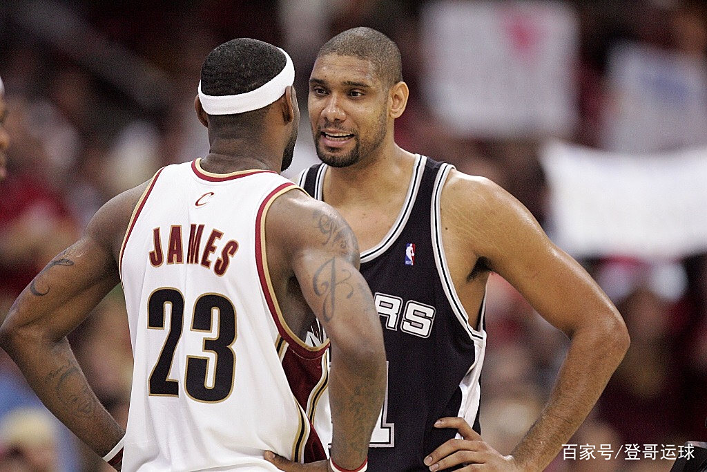 土超豪门官宣新赛季14人！博斯科维奇确定离队，招入刺头补充主攻（土超豪门公布新赛季14人名单：博斯科维奇确认离队，招入争议球员补强主攻）