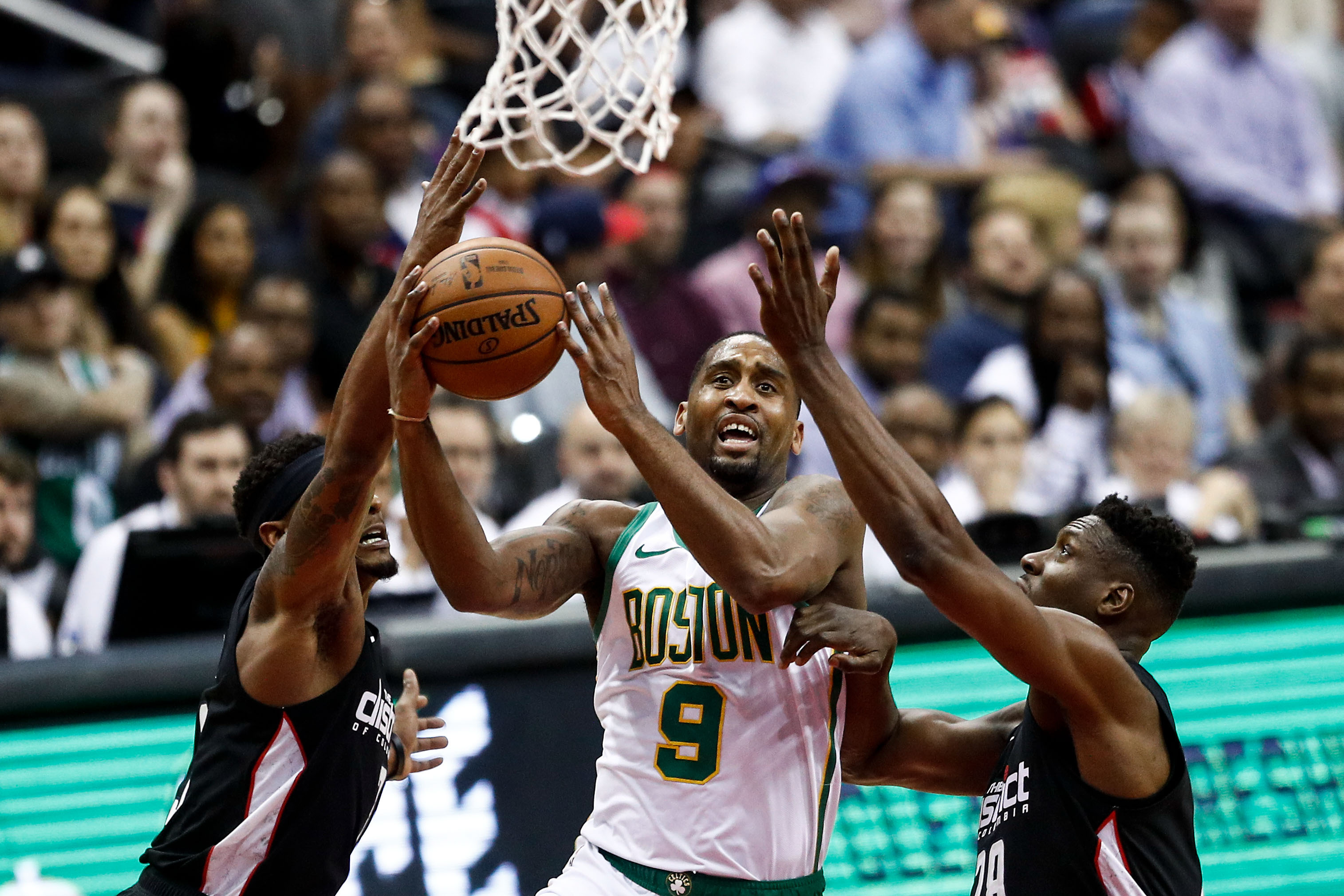 如何成为球队进攻发起点？（如何成为球队的进攻核心？）