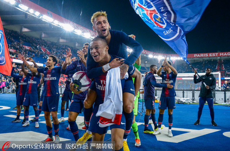 意甲三分制时代以来，米兰前14轮拿超过30分最终都排名前三（自意甲实行三分制以来，米兰在前14轮拿到30分以上的赛季最终均跻身前三）