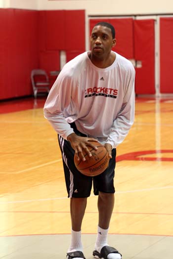 记者：皇马更衣室很团结，球员私下进行了交流以保持竞技表现（记者称皇马队内氛围融洽，球员私下沟通以维持竞技状态）