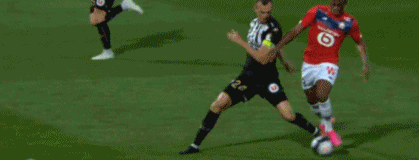 媒体人：山东泰山新赛季教练配置计划是韩鹏+外籍助教