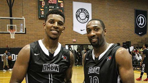 魔笛：没有穆帅我不会去皇马；刚到时C罗对我说“终于来了”（莫德里奇：穆里尼奥是我赴皇马关键；报到时C罗笑言终于等到你）