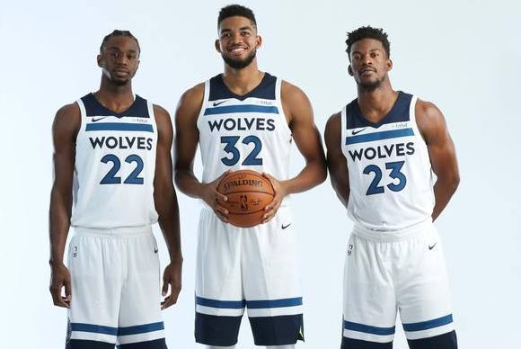 经纪人：卢卡库的比赛影响力依然巨大，本月他就有可能复出（经纪人称卢卡库场上影响力未减，有望本月复出）